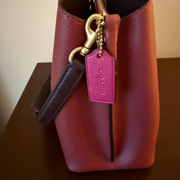 Coach Willow bucket bag cherry - Picture 4 of 10